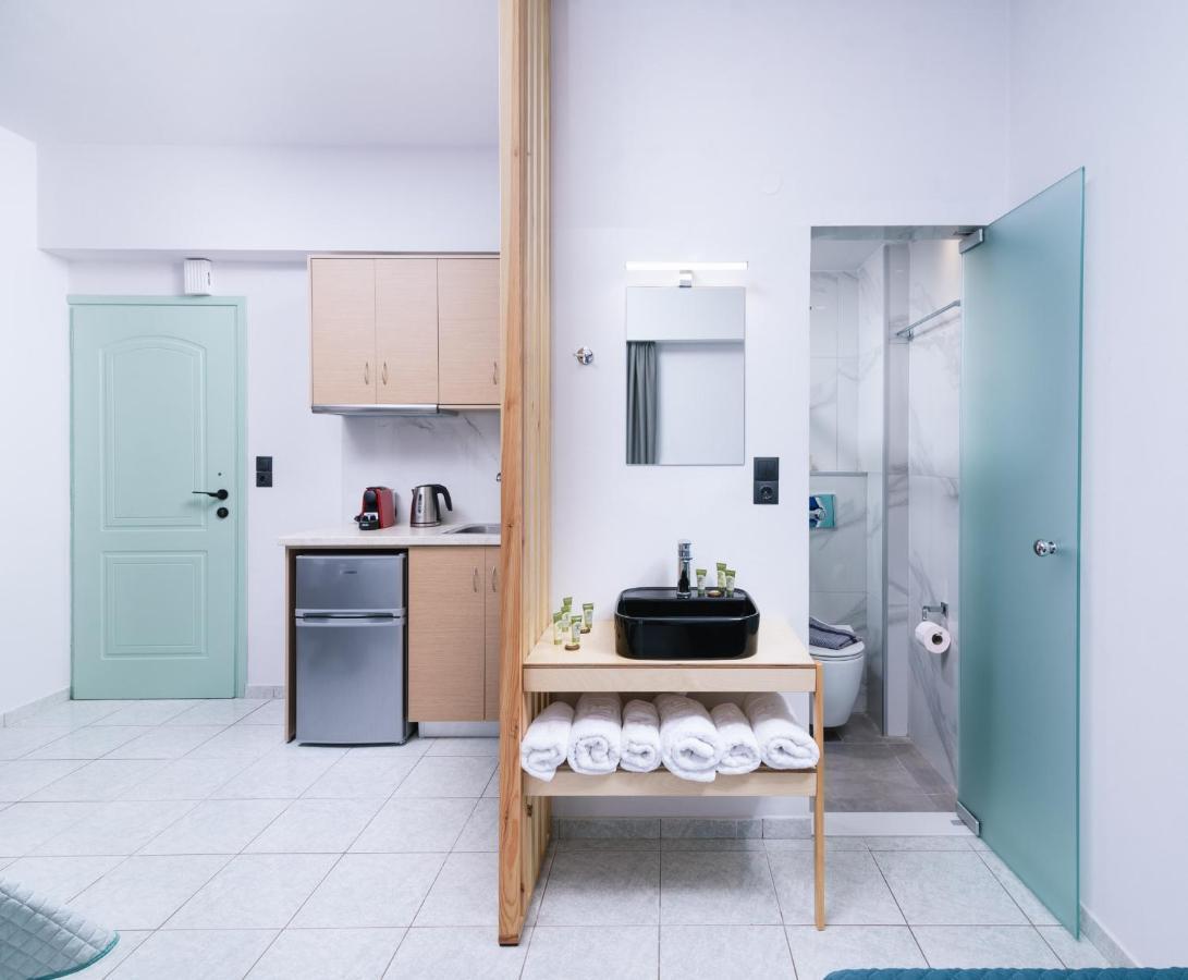Alcyone And Apartment *