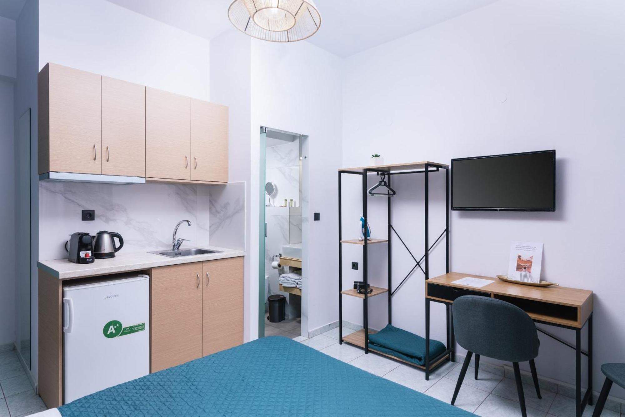 Alcyone And Apartment *