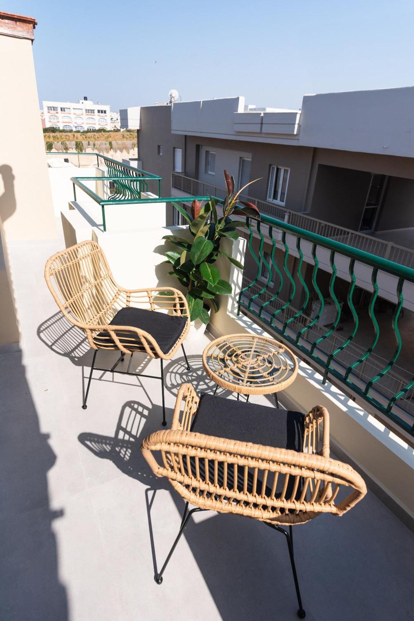Alcyone And Apartment *